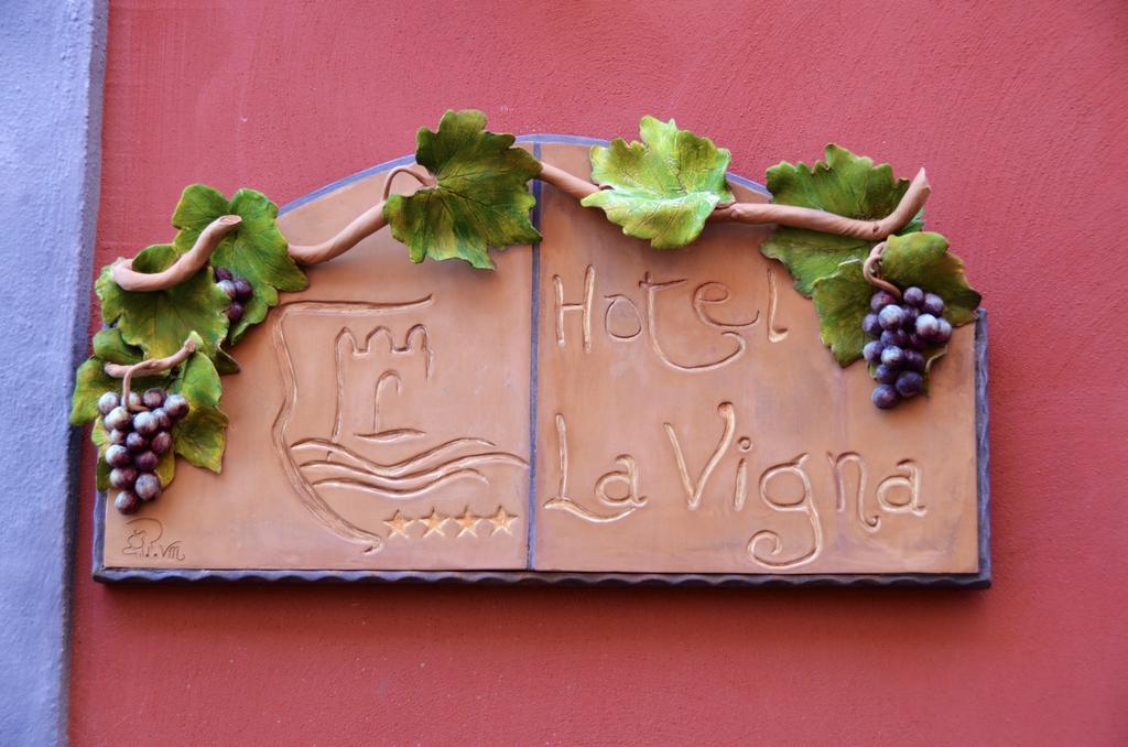 Albergo 'La Vigna' Procida Exterior foto